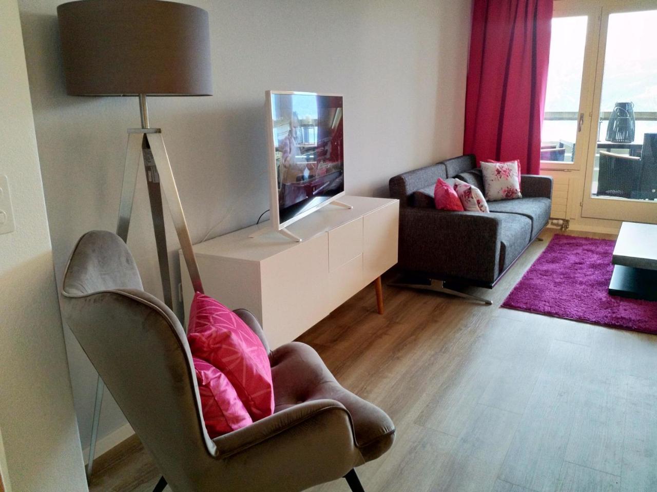 Swiss Seeblick Apartment Mit Hotelanbindung Beatenberg Esterno foto