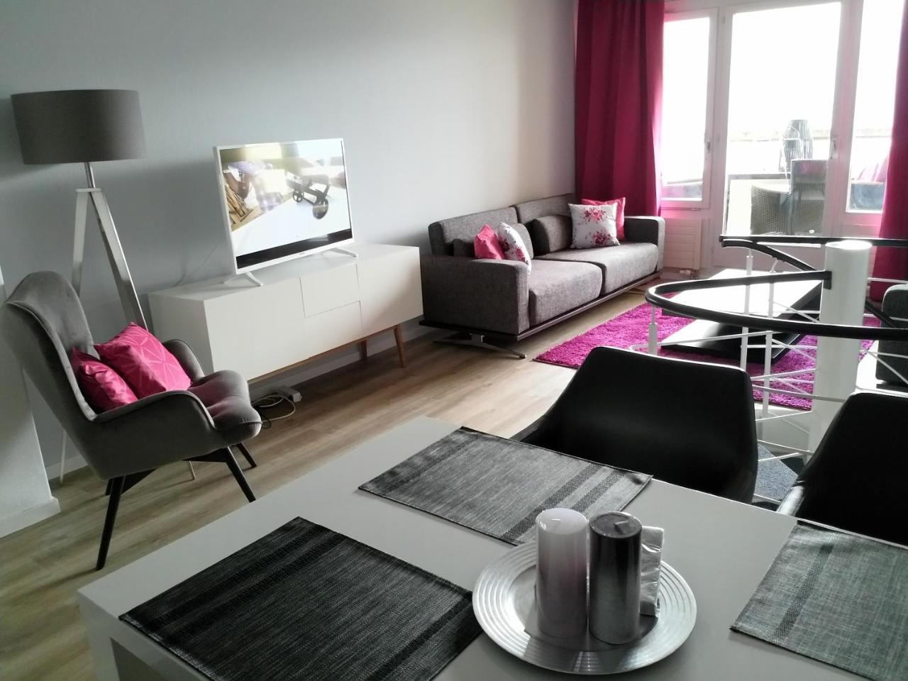 Swiss Seeblick Apartment Mit Hotelanbindung Beatenberg Esterno foto