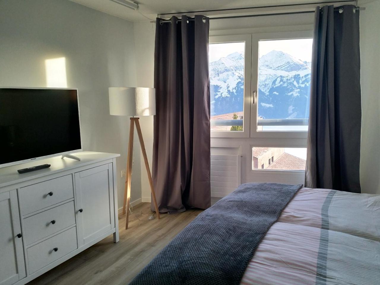 Swiss Seeblick Apartment Mit Hotelanbindung Beatenberg Esterno foto